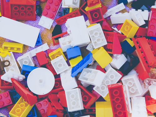Lego переходит на экологичное производство